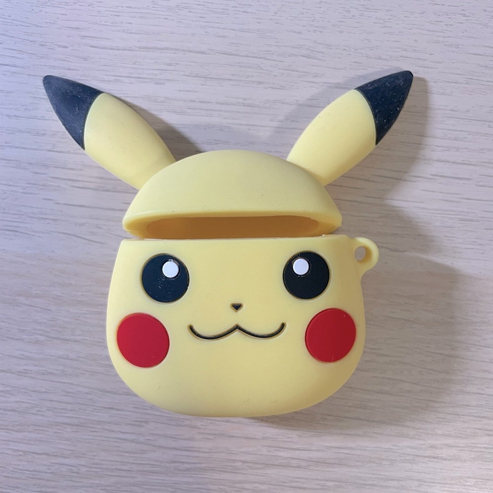 CUTE Pikachu Airpods Generation 2 Case